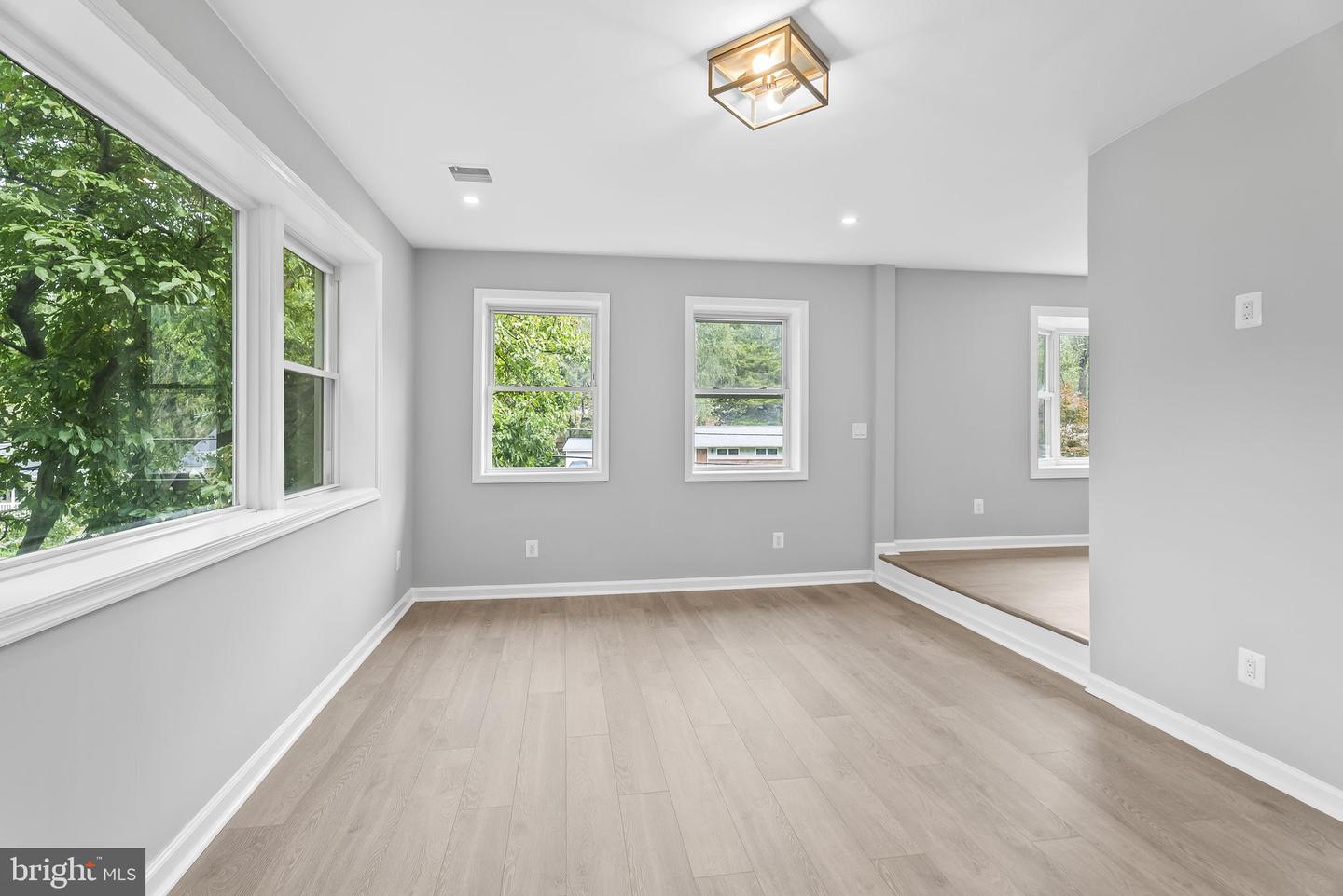 5822 BROOKVIEW DR, ALEXANDRIA, Virginia 22310, 5 Bedrooms Bedrooms, ,2 BathroomsBathrooms,Residential,For sale,5822 BROOKVIEW DR,VAFX2269258 MLS # VAFX2269258