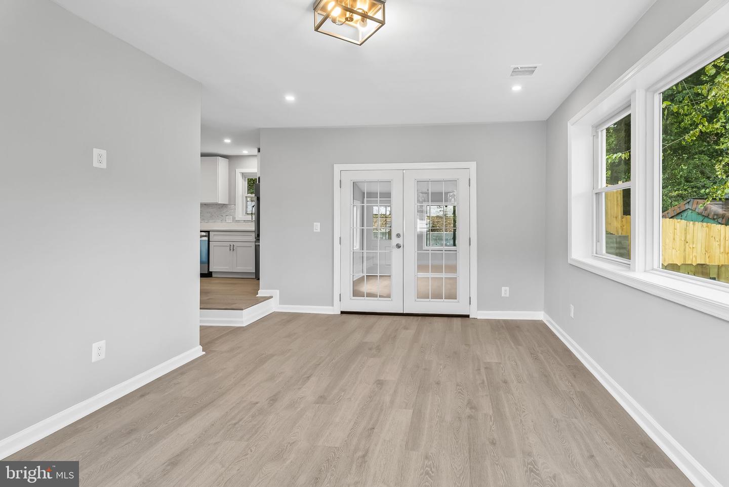 5822 BROOKVIEW DR, ALEXANDRIA, Virginia 22310, 5 Bedrooms Bedrooms, ,2 BathroomsBathrooms,Residential,For sale,5822 BROOKVIEW DR,VAFX2269258 MLS # VAFX2269258