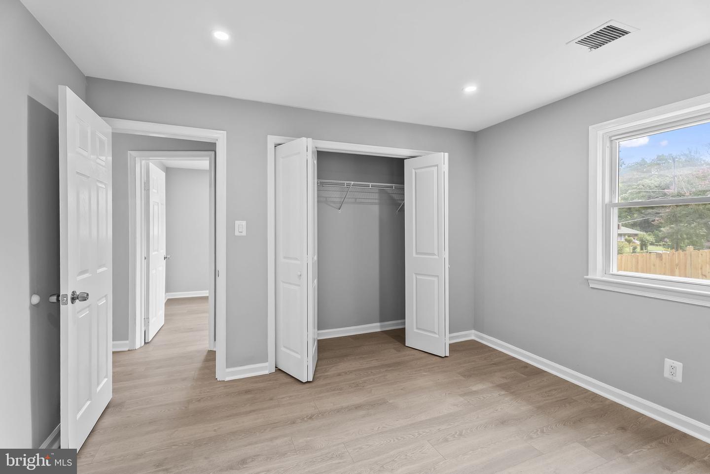 5822 BROOKVIEW DR, ALEXANDRIA, Virginia 22310, 5 Bedrooms Bedrooms, ,2 BathroomsBathrooms,Residential,For sale,5822 BROOKVIEW DR,VAFX2269258 MLS # VAFX2269258