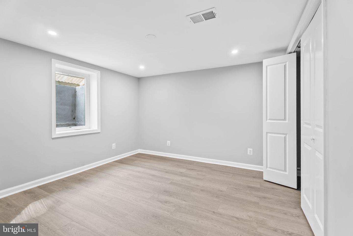 5822 BROOKVIEW DR, ALEXANDRIA, Virginia 22310, 5 Bedrooms Bedrooms, ,2 BathroomsBathrooms,Residential,For sale,5822 BROOKVIEW DR,VAFX2269258 MLS # VAFX2269258