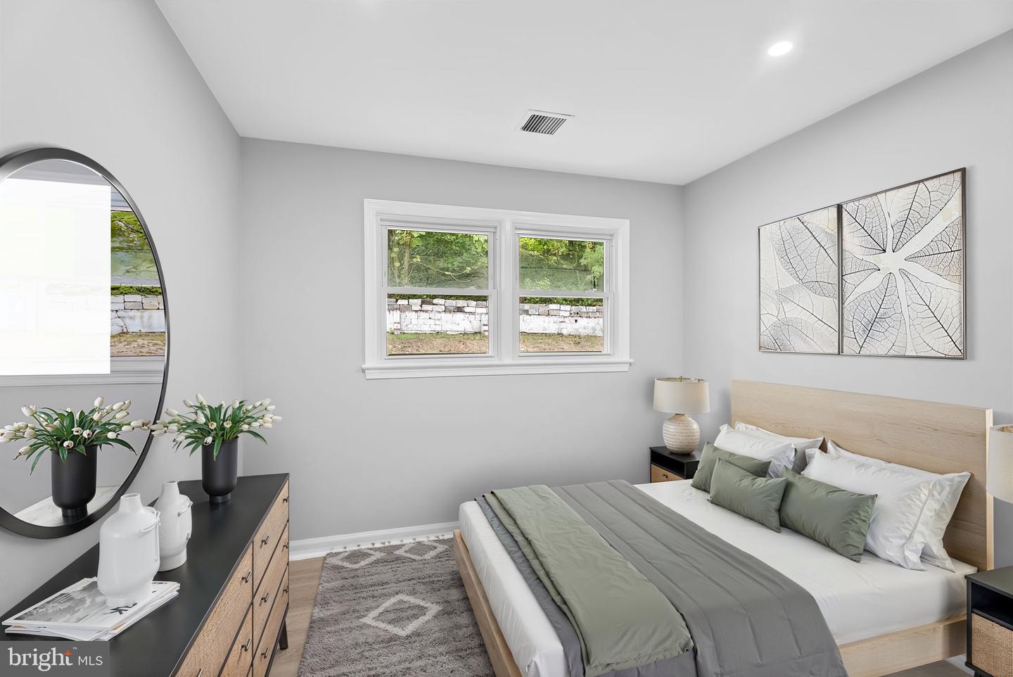 5822 BROOKVIEW DR, ALEXANDRIA, Virginia 22310, 5 Bedrooms Bedrooms, ,2 BathroomsBathrooms,Residential,For sale,5822 BROOKVIEW DR,VAFX2269258 MLS # VAFX2269258