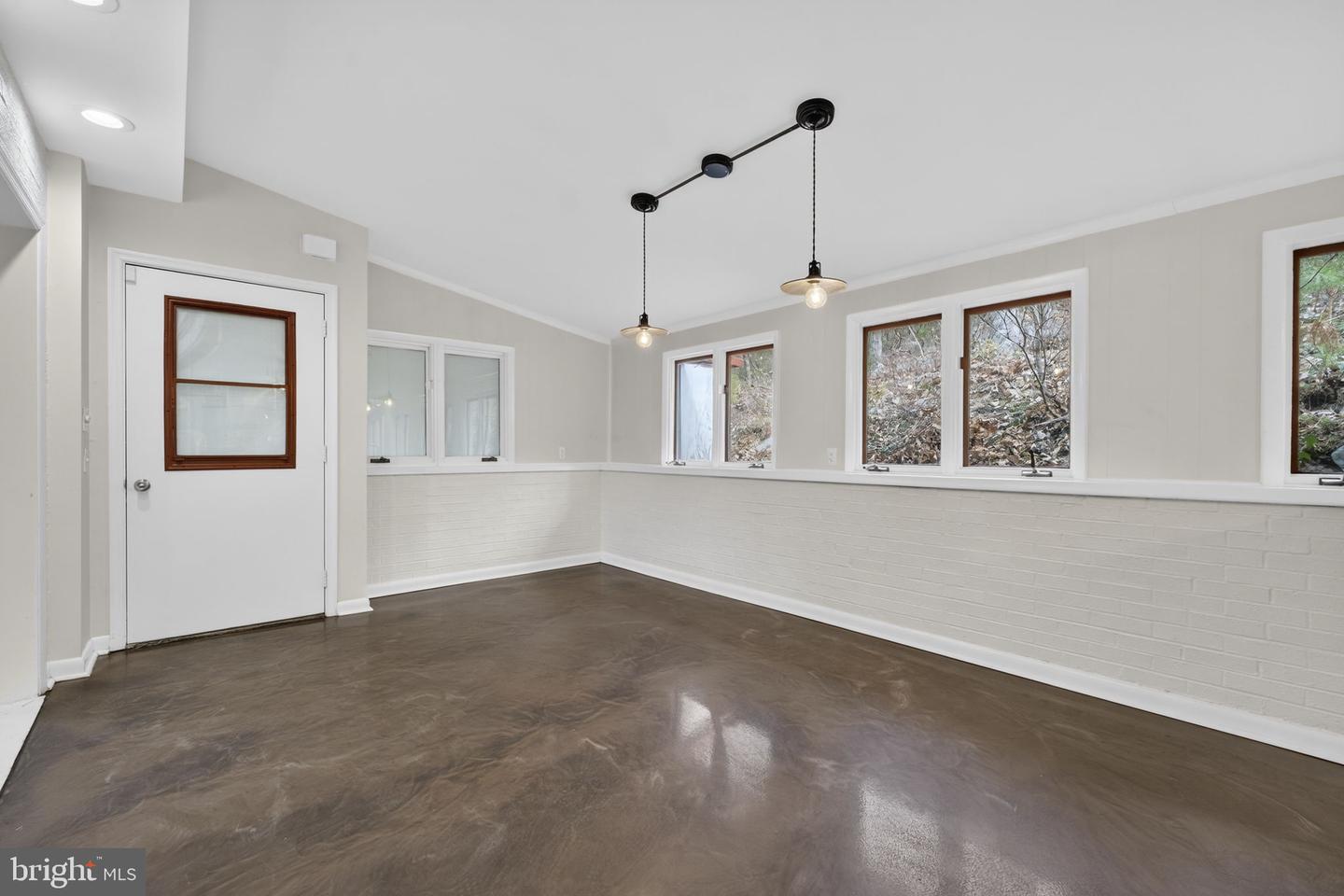 4119 BULL RUN MOUNTAIN RD, THE PLAINS, Virginia 20198, 3 Bedrooms Bedrooms, ,2 BathroomsBathrooms,Residential,For sale,4119 BULL RUN MOUNTAIN RD,VAFQ2019784 MLS # VAFQ2019784