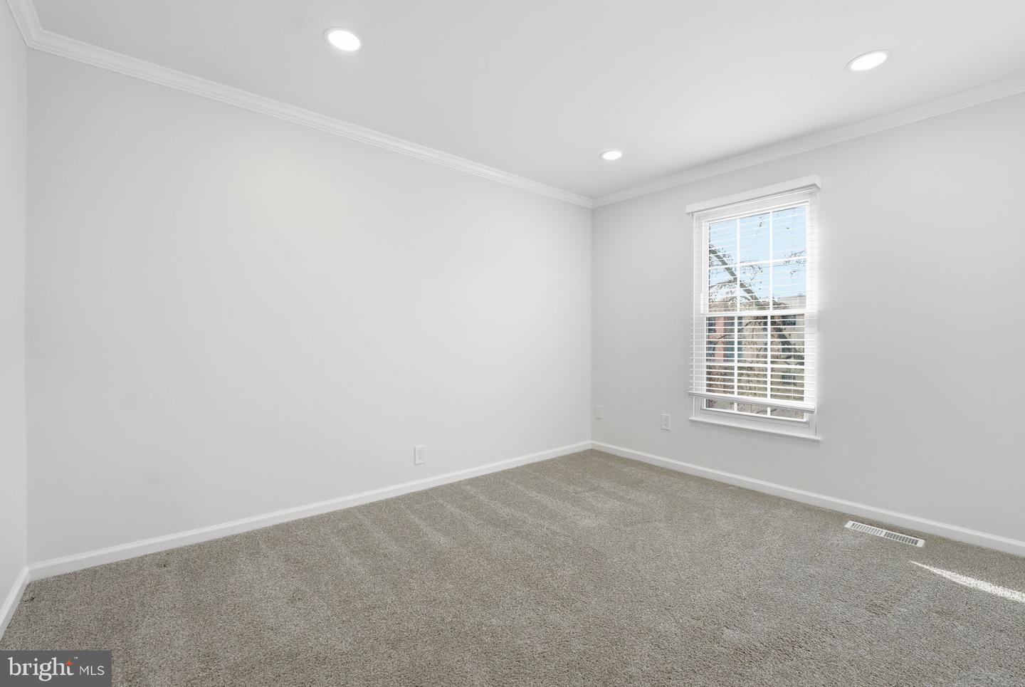 3017 22ND ST S, ARLINGTON, Virginia 22204, 3 Bedrooms Bedrooms, ,2 BathroomsBathrooms,Residential,For sale,3017 22ND ST S,VAAR2067336 MLS # VAAR2067336