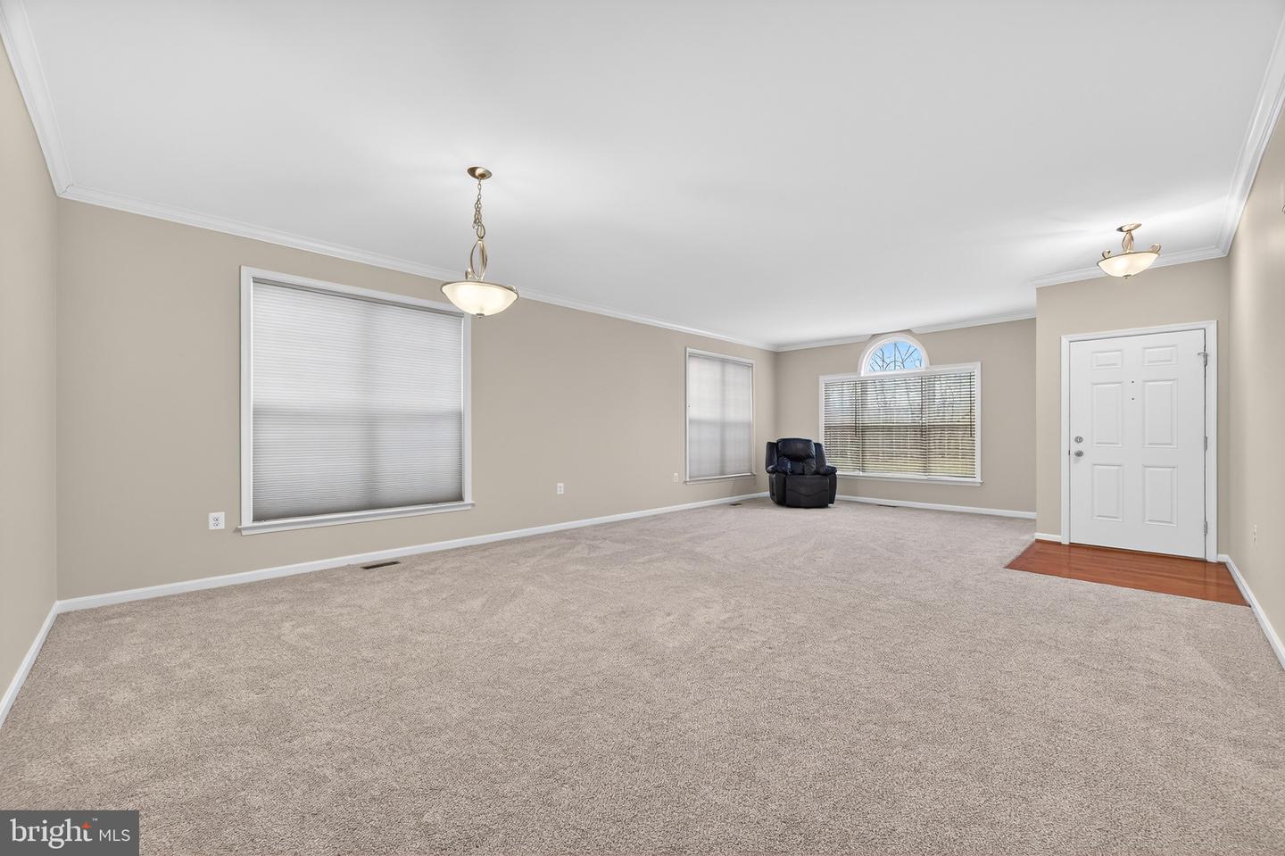 17429 TEDLER CIR, ROUND HILL, Virginia 20141, 3 Bedrooms Bedrooms, ,2 BathroomsBathrooms,Residential,For sale,17429 TEDLER CIR,VALO2113618 MLS # VALO2113618