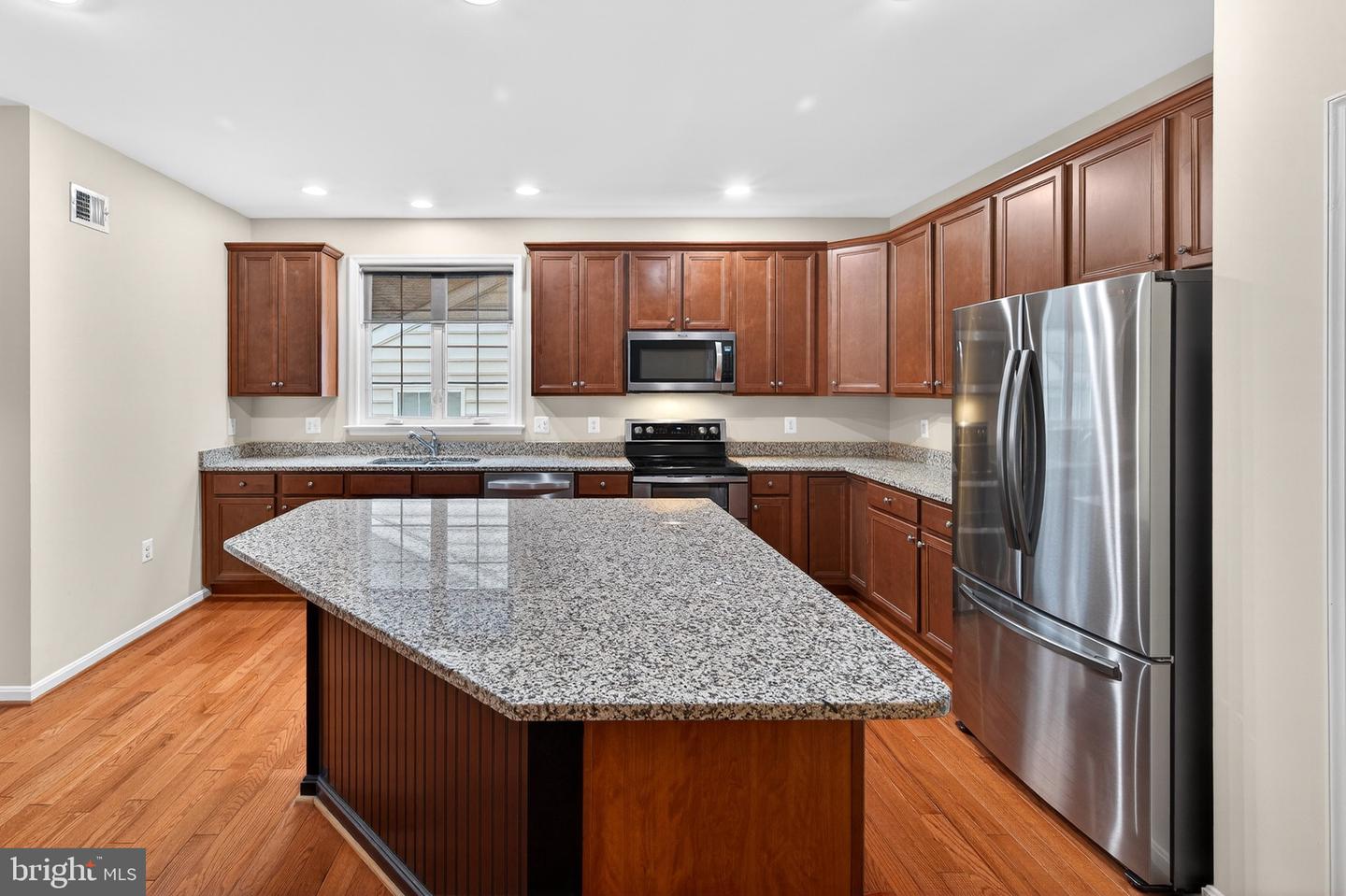 17429 TEDLER CIR, ROUND HILL, Virginia 20141, 3 Bedrooms Bedrooms, ,2 BathroomsBathrooms,Residential,For sale,17429 TEDLER CIR,VALO2113618 MLS # VALO2113618