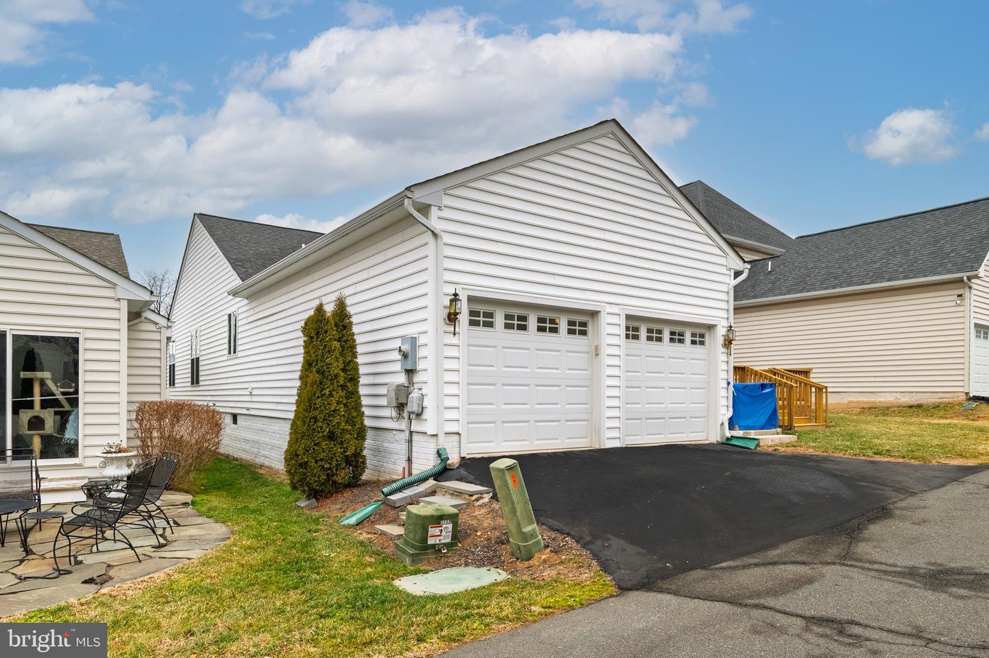 17429 TEDLER CIR, ROUND HILL, Virginia 20141, 3 Bedrooms Bedrooms, ,2 BathroomsBathrooms,Residential,For sale,17429 TEDLER CIR,VALO2113618 MLS # VALO2113618