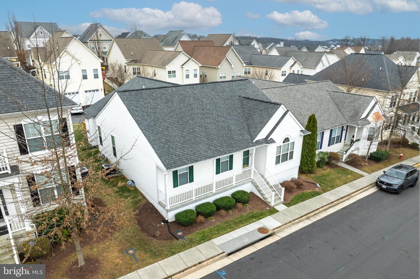 17429 TEDLER CIR, ROUND HILL, Virginia 20141, 3 Bedrooms Bedrooms, ,2 BathroomsBathrooms,Residential,For sale,17429 TEDLER CIR,VALO2113618 MLS # VALO2113618