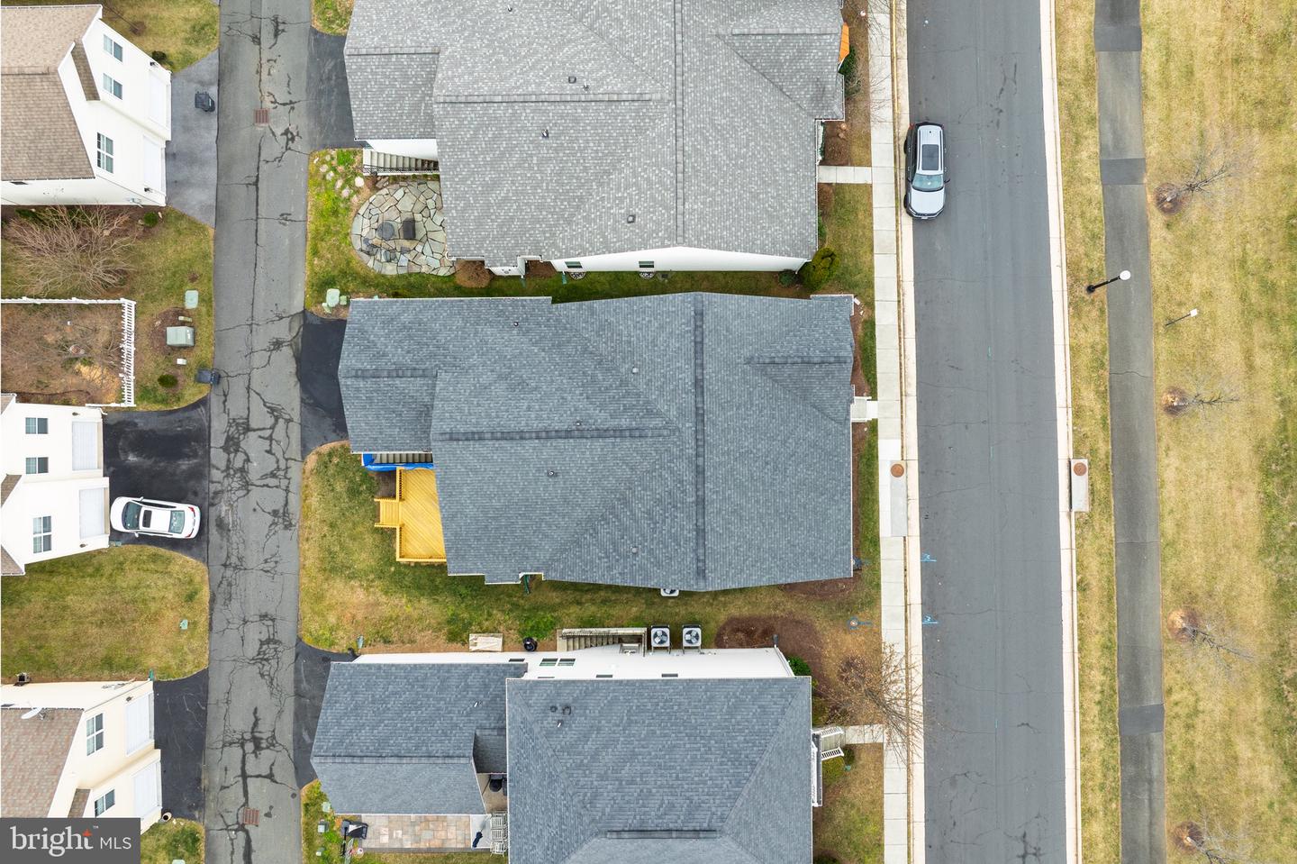 17429 TEDLER CIR, ROUND HILL, Virginia 20141, 3 Bedrooms Bedrooms, ,2 BathroomsBathrooms,Residential,For sale,17429 TEDLER CIR,VALO2113618 MLS # VALO2113618