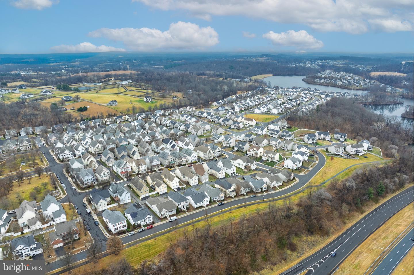 17429 TEDLER CIR, ROUND HILL, Virginia 20141, 3 Bedrooms Bedrooms, ,2 BathroomsBathrooms,Residential,For sale,17429 TEDLER CIR,VALO2113618 MLS # VALO2113618