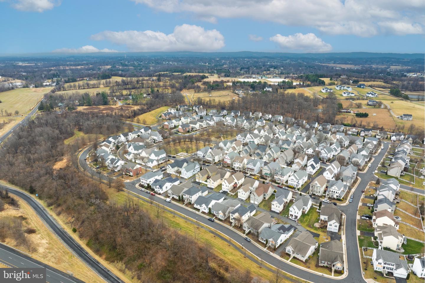 17429 TEDLER CIR, ROUND HILL, Virginia 20141, 3 Bedrooms Bedrooms, ,2 BathroomsBathrooms,Residential,For sale,17429 TEDLER CIR,VALO2113618 MLS # VALO2113618