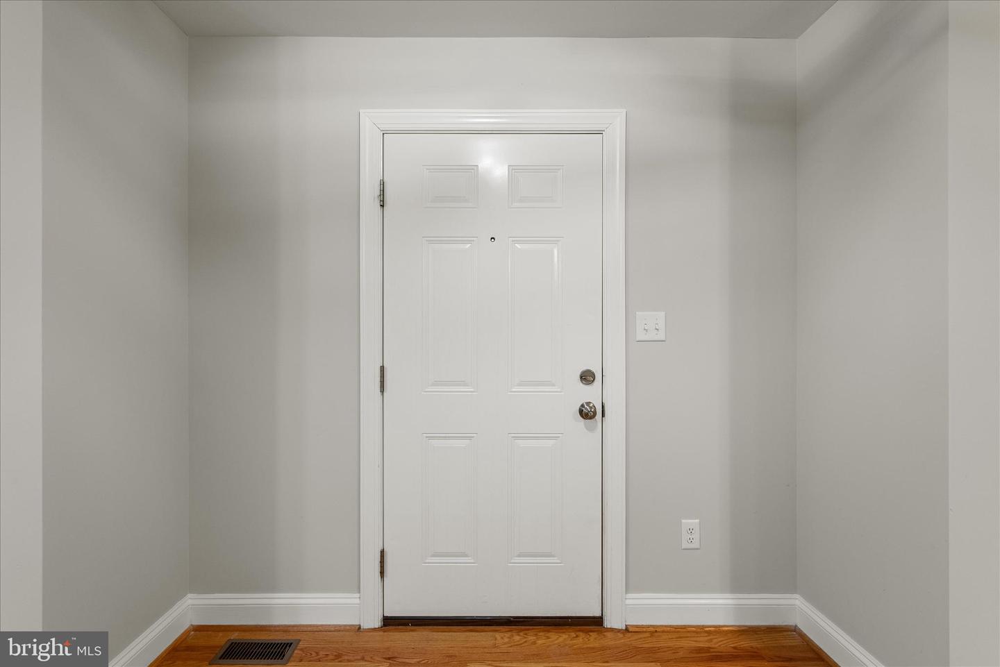 701 HICKORY TRL, WINCHESTER, Virginia 22602, 3 Bedrooms Bedrooms, 6 Rooms Rooms,2 BathroomsBathrooms,Residential,For sale,701 HICKORY TRL,VAFV2038814 MLS # VAFV2038814