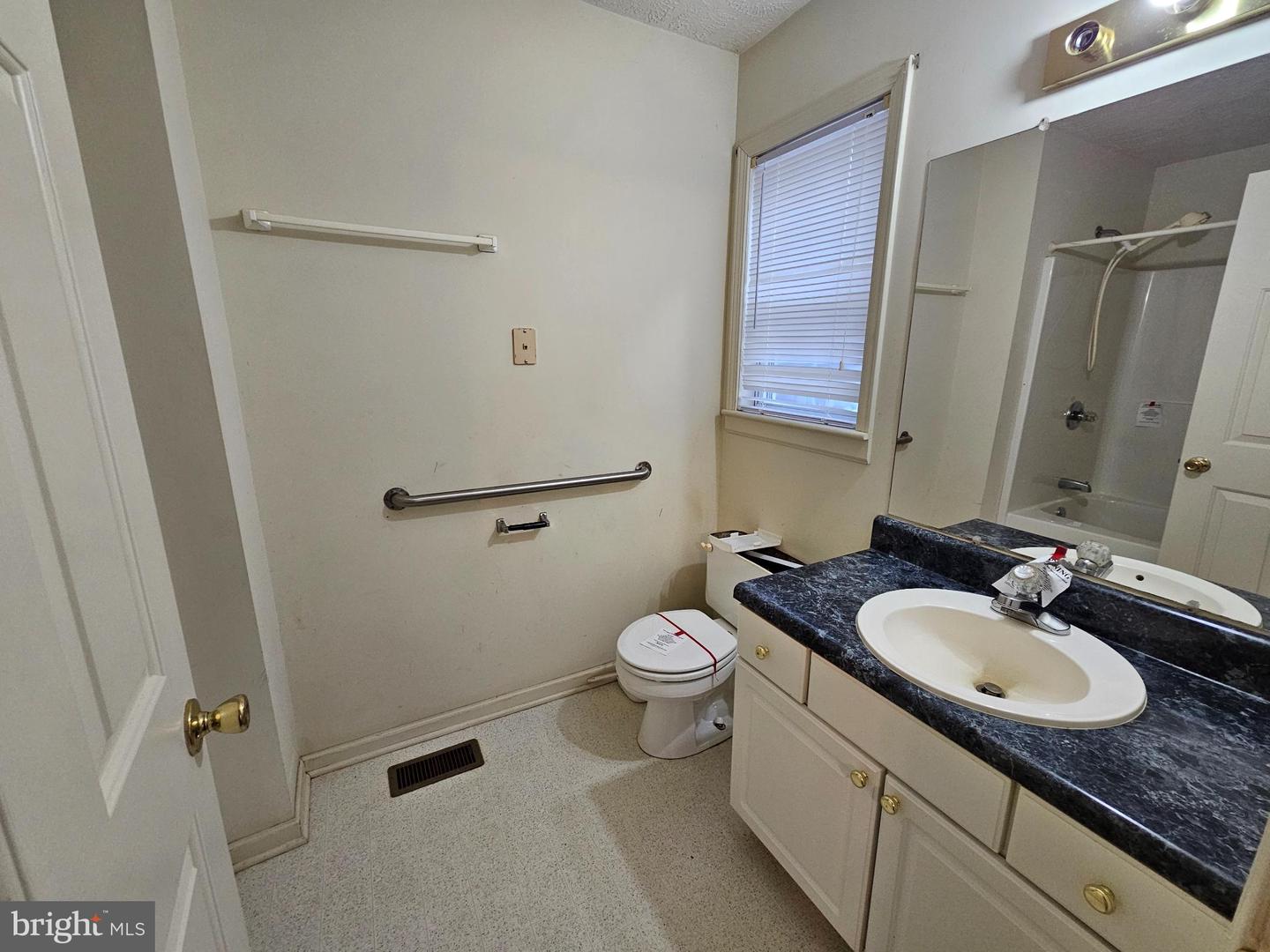 910 MILA RD, HEATHSVILLE, Virginia 22473, 3 Bedrooms Bedrooms, 5 Rooms Rooms,2 BathroomsBathrooms,Residential,For sale,910 MILA RD,VANV2001860 MLS # VANV2001860 910 MILA RD, HEATHSVILLE, Virginia 22473, 3 Bedrooms Bedrooms, 5 Rooms Rooms,2 BathroomsBathrooms,Residential,For sale,910 MILA RD,VANV2001860 MLS # VANV2001860