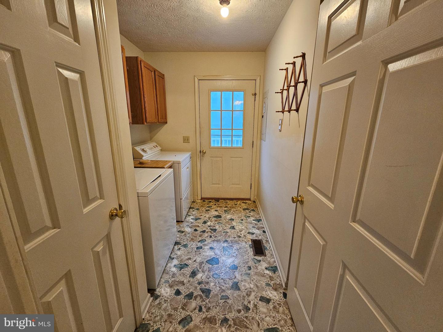 910 MILA RD, HEATHSVILLE, Virginia 22473, 3 Bedrooms Bedrooms, 5 Rooms Rooms,2 BathroomsBathrooms,Residential,For sale,910 MILA RD,VANV2001860 MLS # VANV2001860 910 MILA RD, HEATHSVILLE, Virginia 22473, 3 Bedrooms Bedrooms, 5 Rooms Rooms,2 BathroomsBathrooms,Residential,For sale,910 MILA RD,VANV2001860 MLS # VANV2001860