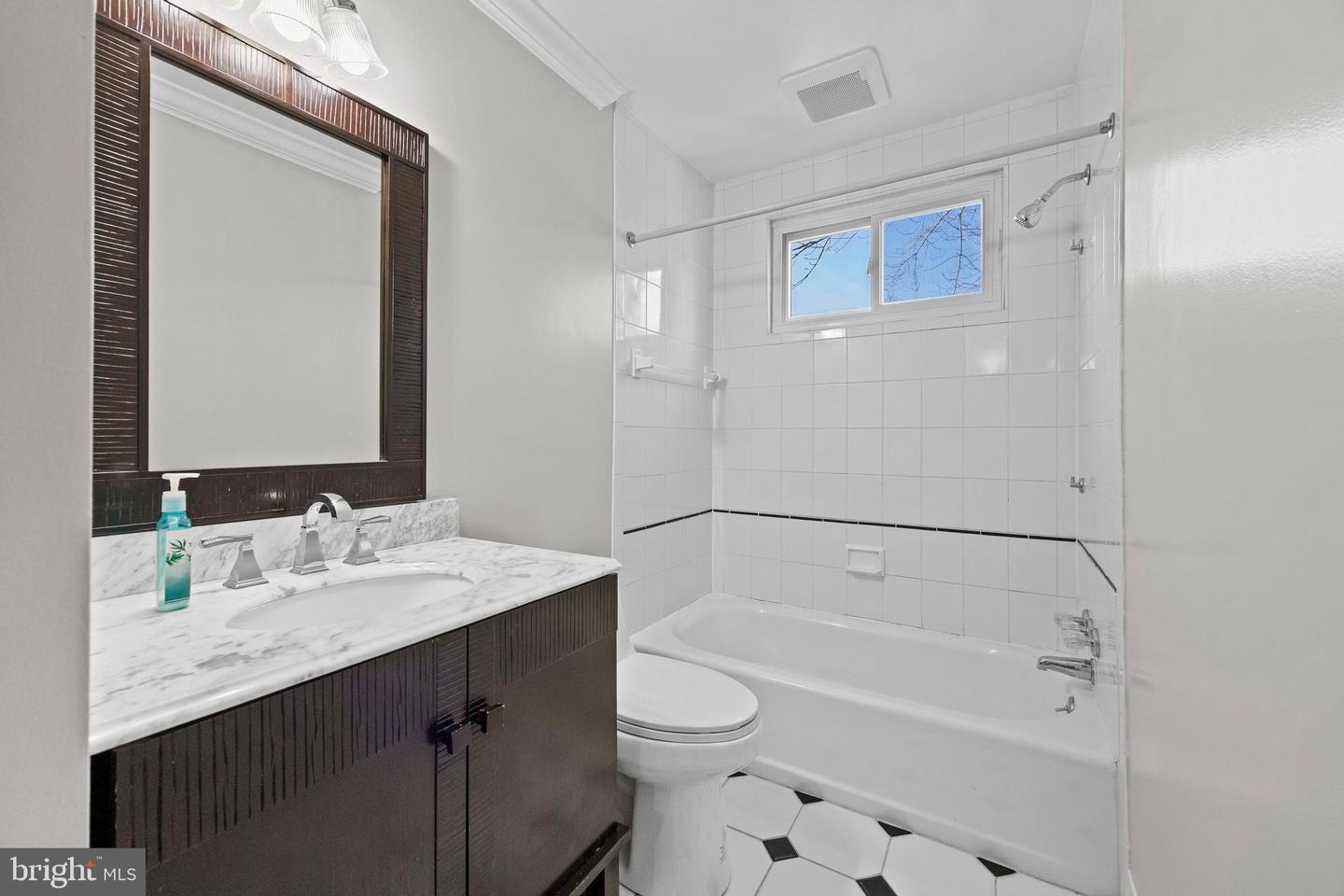 8106 KARL RD, ALEXANDRIA, Virginia 22308, 4 Bedrooms Bedrooms, ,2 BathroomsBathrooms,Residential,For sale,8106 KARL RD,VAFX2285190 MLS # VAFX2285190