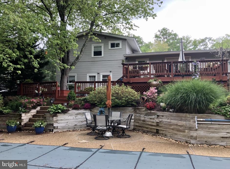 8106 KARL RD, ALEXANDRIA, Virginia 22308, 4 Bedrooms Bedrooms, ,2 BathroomsBathrooms,Residential,For sale,8106 KARL RD,VAFX2285190 MLS # VAFX2285190