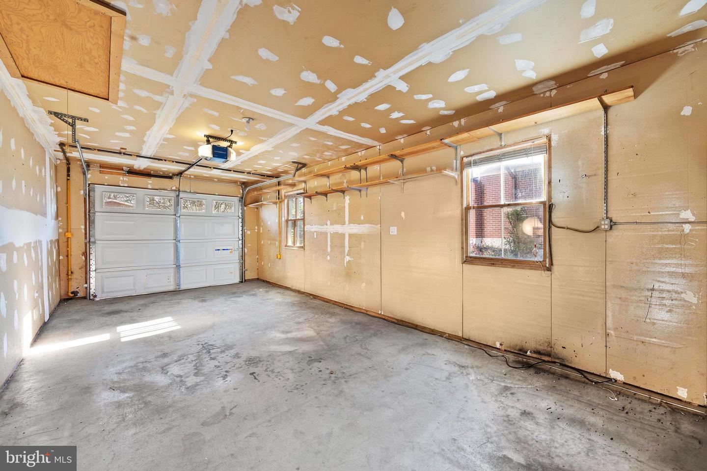 8106 KARL RD, ALEXANDRIA, Virginia 22308, 4 Bedrooms Bedrooms, ,2 BathroomsBathrooms,Residential,For sale,8106 KARL RD,VAFX2285190 MLS # VAFX2285190