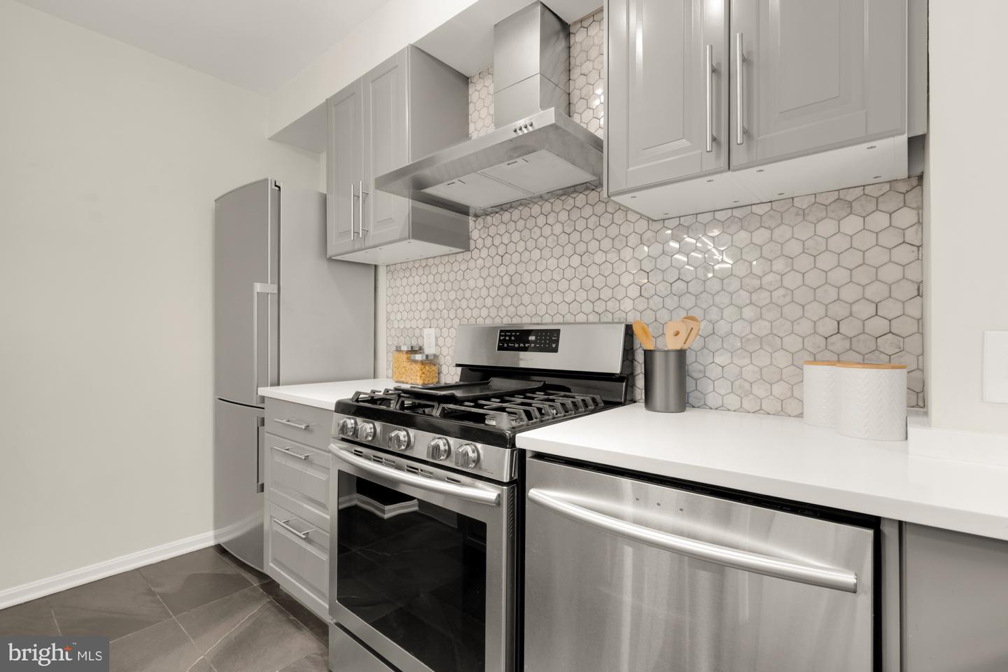 2801 ADAMS MILL RD NW #210, WASHINGTON, District Of Columbia 20009, 1 Bedroom Bedrooms, ,1 BathroomBathrooms,Residential,For sale,2801 ADAMS MILL RD NW #210,DCDC2240872 MLS # DCDC2240872