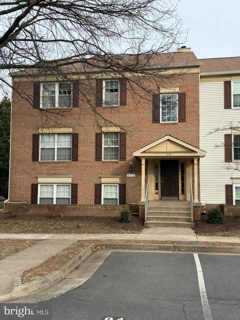 1112 HUNTMASTER TER NE #202, LEESBURG, Virginia 20176, 2 Bedrooms Bedrooms, ,1 BathroomBathrooms,Residential,For sale,1112 HUNTMASTER TER NE #202,VALO2113756 MLS # VALO2113756
