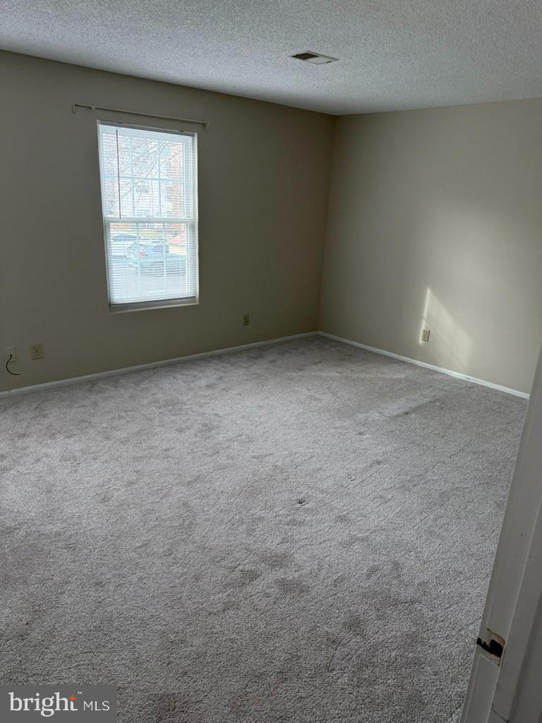 1112 HUNTMASTER TER NE #202, LEESBURG, Virginia 20176, 2 Bedrooms Bedrooms, ,1 BathroomBathrooms,Residential,For sale,1112 HUNTMASTER TER NE #202,VALO2113756 MLS # VALO2113756