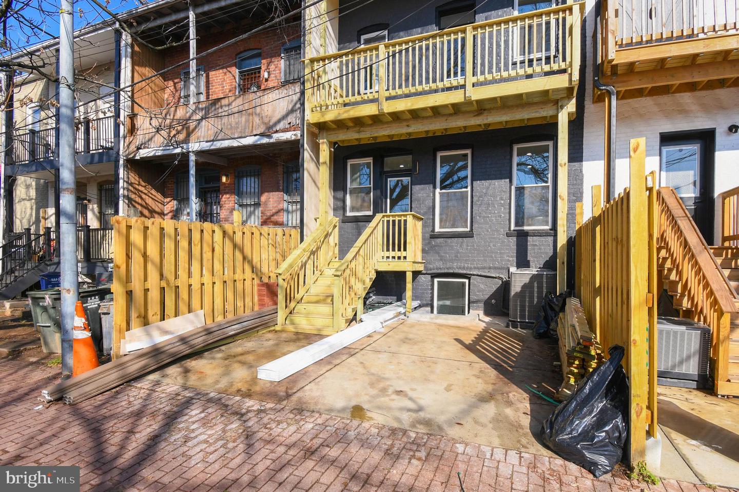 517 FLORIDA AVE NE, WASHINGTON, District Of Columbia 20002, 4 Bedrooms Bedrooms, ,3 BathroomsBathrooms,Residential,For sale,517 FLORIDA AVE NE,DCDC2240878 MLS # DCDC2240878