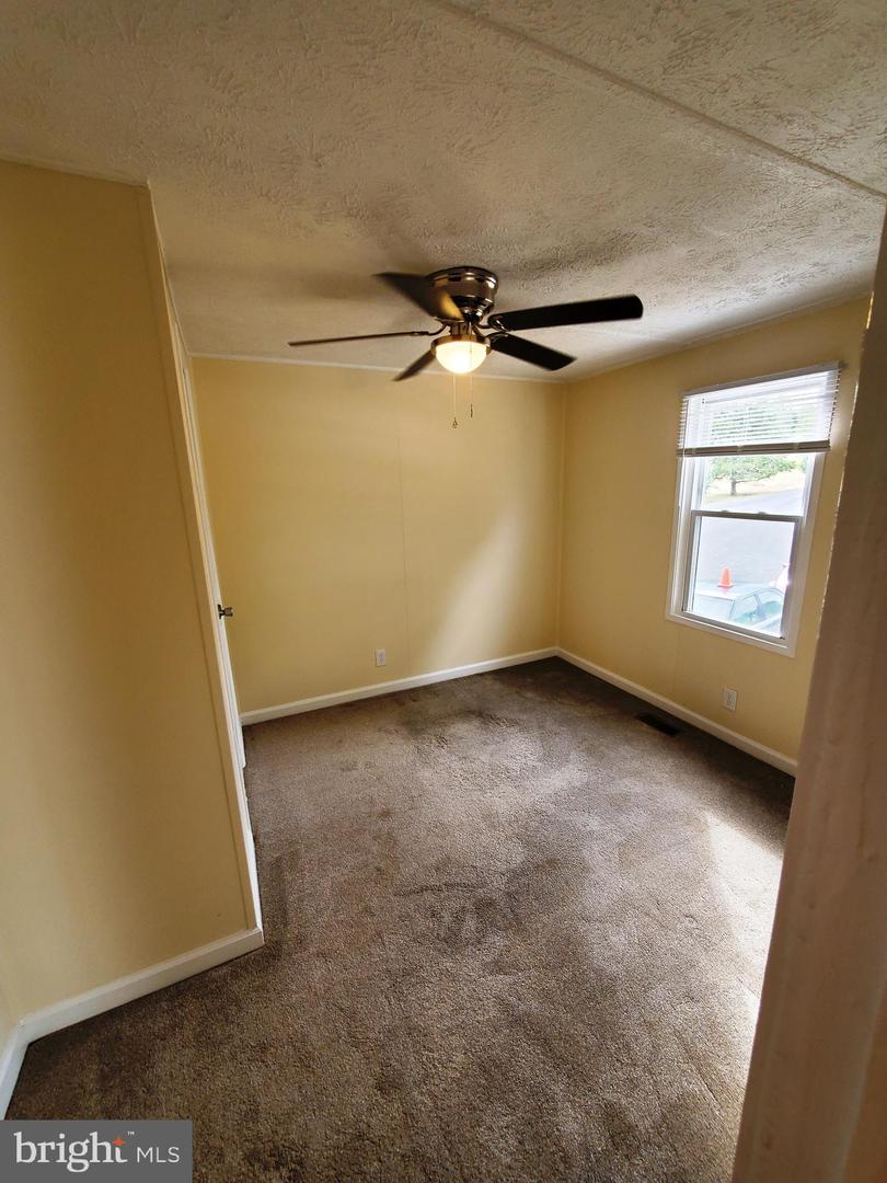 26177 OLD VALLEY PIKE, TOMS BROOK, Virginia 22660, 3 Bedrooms Bedrooms, 8 Rooms Rooms,2 BathroomsBathrooms,Residential,For sale,26177 OLD VALLEY PIKE,VASH2013346 MLS # VASH2013346