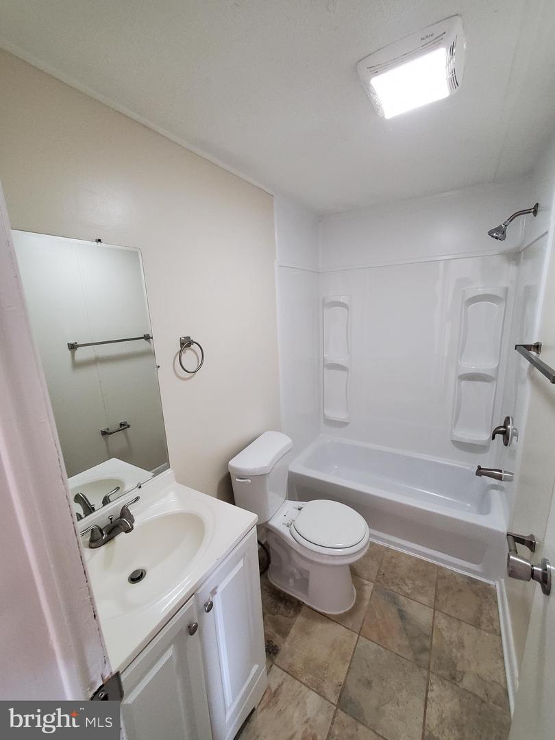 26177 OLD VALLEY PIKE, TOMS BROOK, Virginia 22660, 3 Bedrooms Bedrooms, 8 Rooms Rooms,2 BathroomsBathrooms,Residential,For sale,26177 OLD VALLEY PIKE,VASH2013346 MLS # VASH2013346