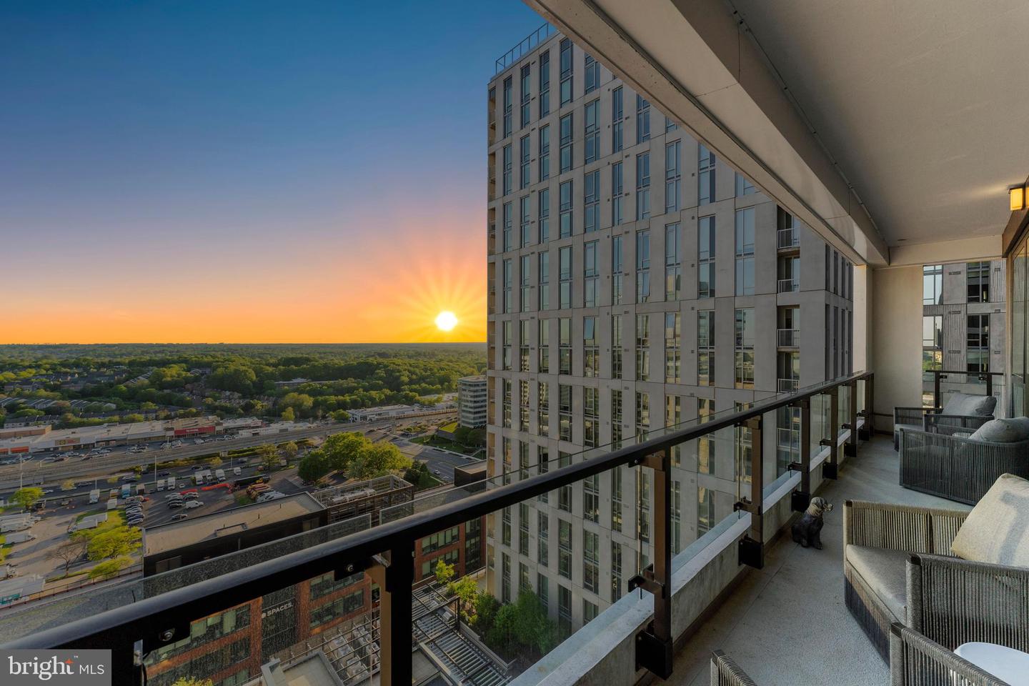 1650 SILVER HILL DR #1706, MCLEAN, Virginia 22102, 2 Bedrooms Bedrooms, ,2 BathroomsBathrooms,Residential,For sale,1650 SILVER HILL DR #1706,VAFX2285234 MLS # VAFX2285234