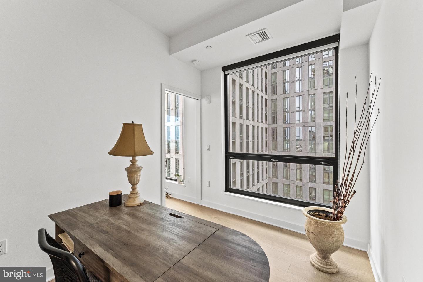 1650 SILVER HILL DR #1706, MCLEAN, Virginia 22102, 2 Bedrooms Bedrooms, ,2 BathroomsBathrooms,Residential,For sale,1650 SILVER HILL DR #1706,VAFX2285234 MLS # VAFX2285234