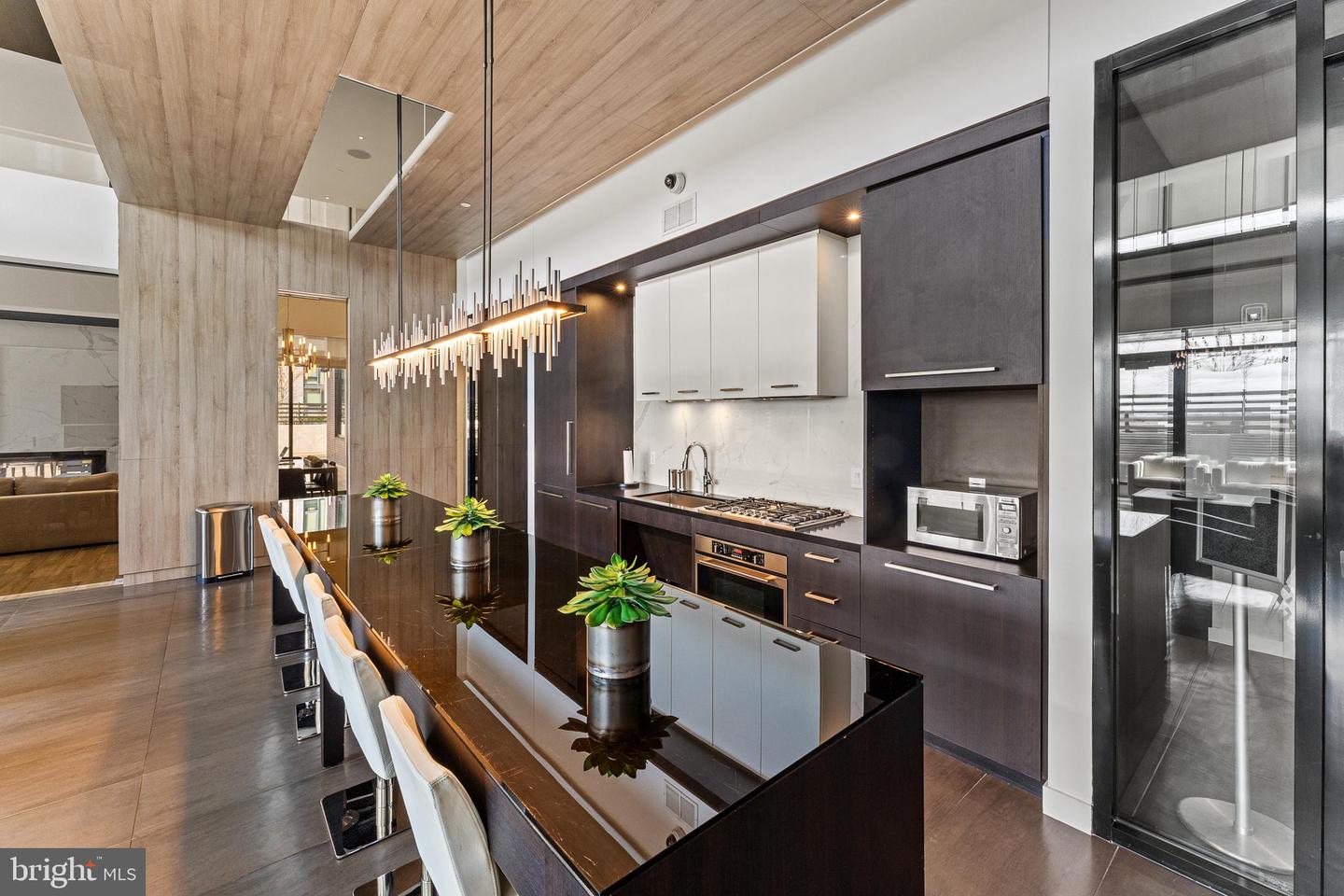 1650 SILVER HILL DR #1706, MCLEAN, Virginia 22102, 2 Bedrooms Bedrooms, ,2 BathroomsBathrooms,Residential,For sale,1650 SILVER HILL DR #1706,VAFX2285234 MLS # VAFX2285234