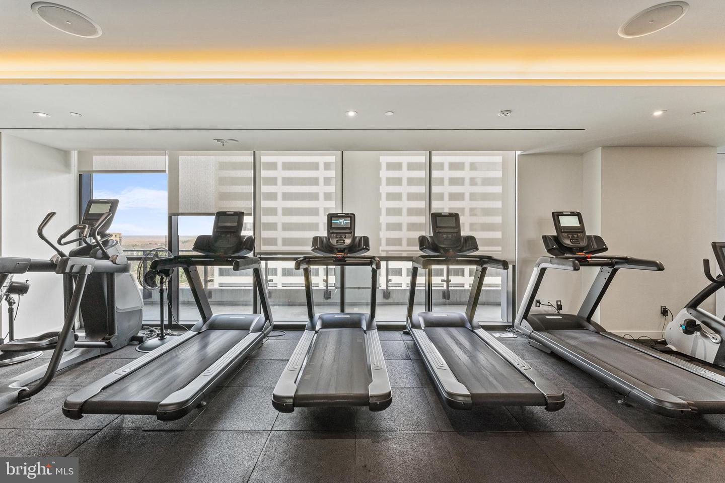 1650 SILVER HILL DR #1706, MCLEAN, Virginia 22102, 2 Bedrooms Bedrooms, ,2 BathroomsBathrooms,Residential,For sale,1650 SILVER HILL DR #1706,VAFX2285234 MLS # VAFX2285234