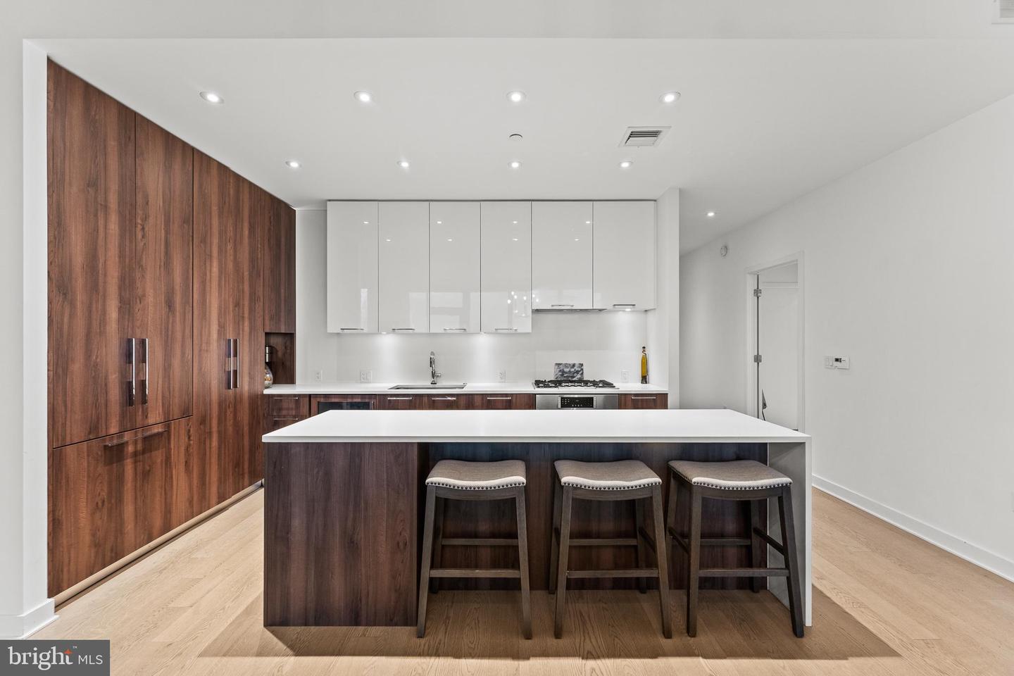 1650 SILVER HILL DR #1706, MCLEAN, Virginia 22102, 2 Bedrooms Bedrooms, ,2 BathroomsBathrooms,Residential,For sale,1650 SILVER HILL DR #1706,VAFX2285234 MLS # VAFX2285234