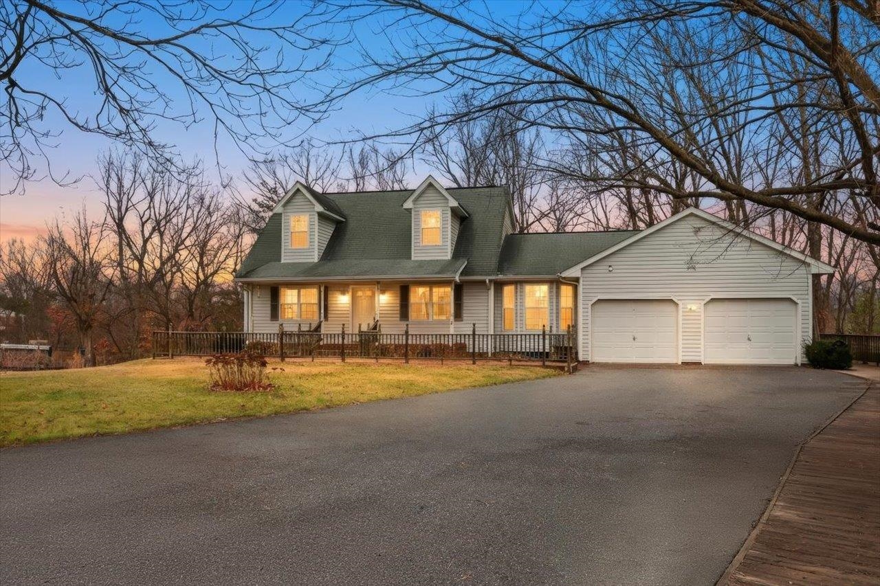 Welcome to 61 Hillandale Dr