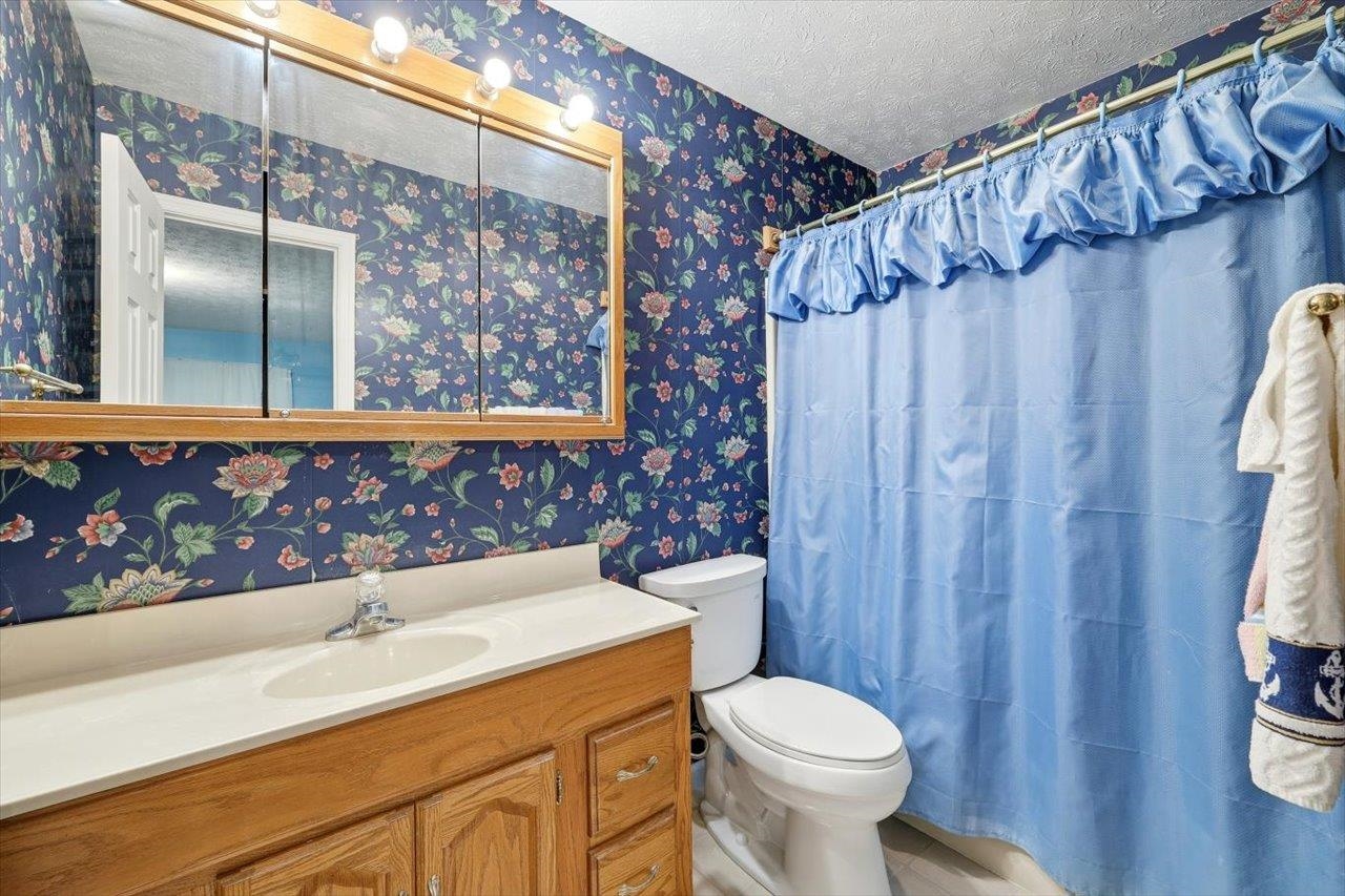 61 HILLANDALE DR, STAUNTON, Virginia 24401, 3 Bedrooms Bedrooms, ,2 BathroomsBathrooms,Residential,61 HILLANDALE DR,672376 MLS # 672376