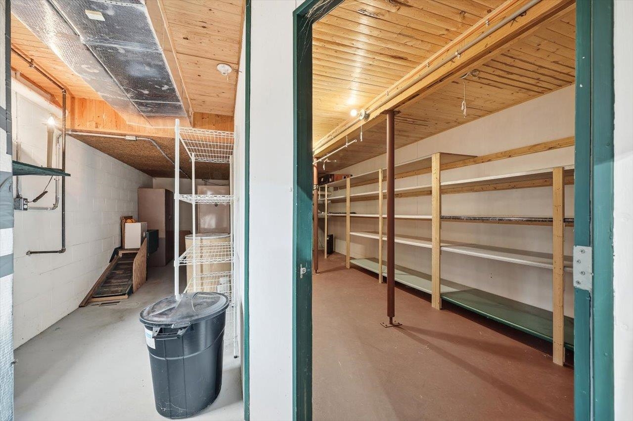 61 HILLANDALE DR, STAUNTON, Virginia 24401, 3 Bedrooms Bedrooms, ,2 BathroomsBathrooms,Residential,61 HILLANDALE DR,672376 MLS # 672376