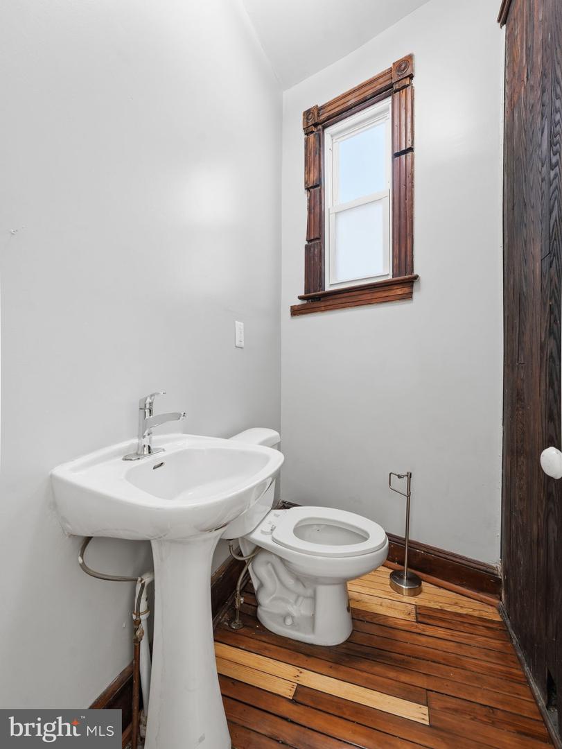 1934 1ST ST NW, WASHINGTON, District Of Columbia 20001, 4 Bedrooms Bedrooms, ,2 BathroomsBathrooms,Residential,For sale,1934 1ST ST NW,DCDC2232112 MLS # DCDC2232112