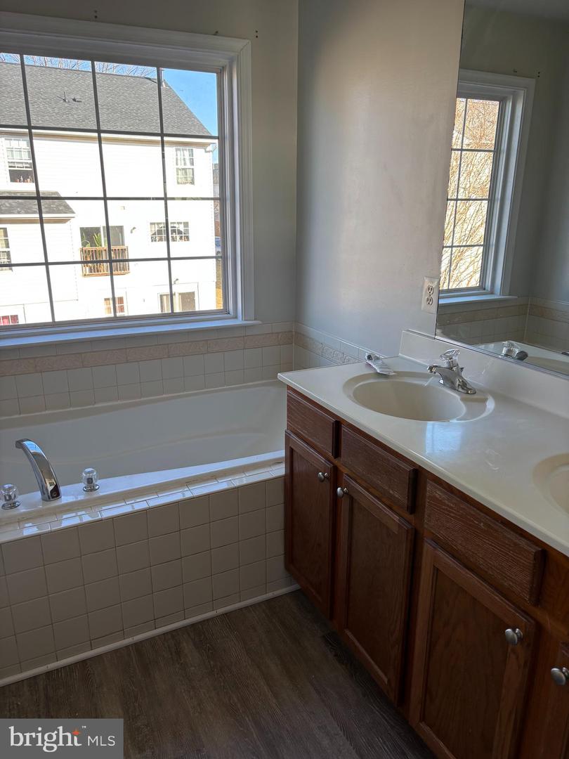 1025 LAKE PELHAM DR, CULPEPER, Virginia 22701, 3 Bedrooms Bedrooms, ,2 BathroomsBathrooms,Residential,For sale,1025 LAKE PELHAM DR,VACU2012140 MLS # VACU2012140