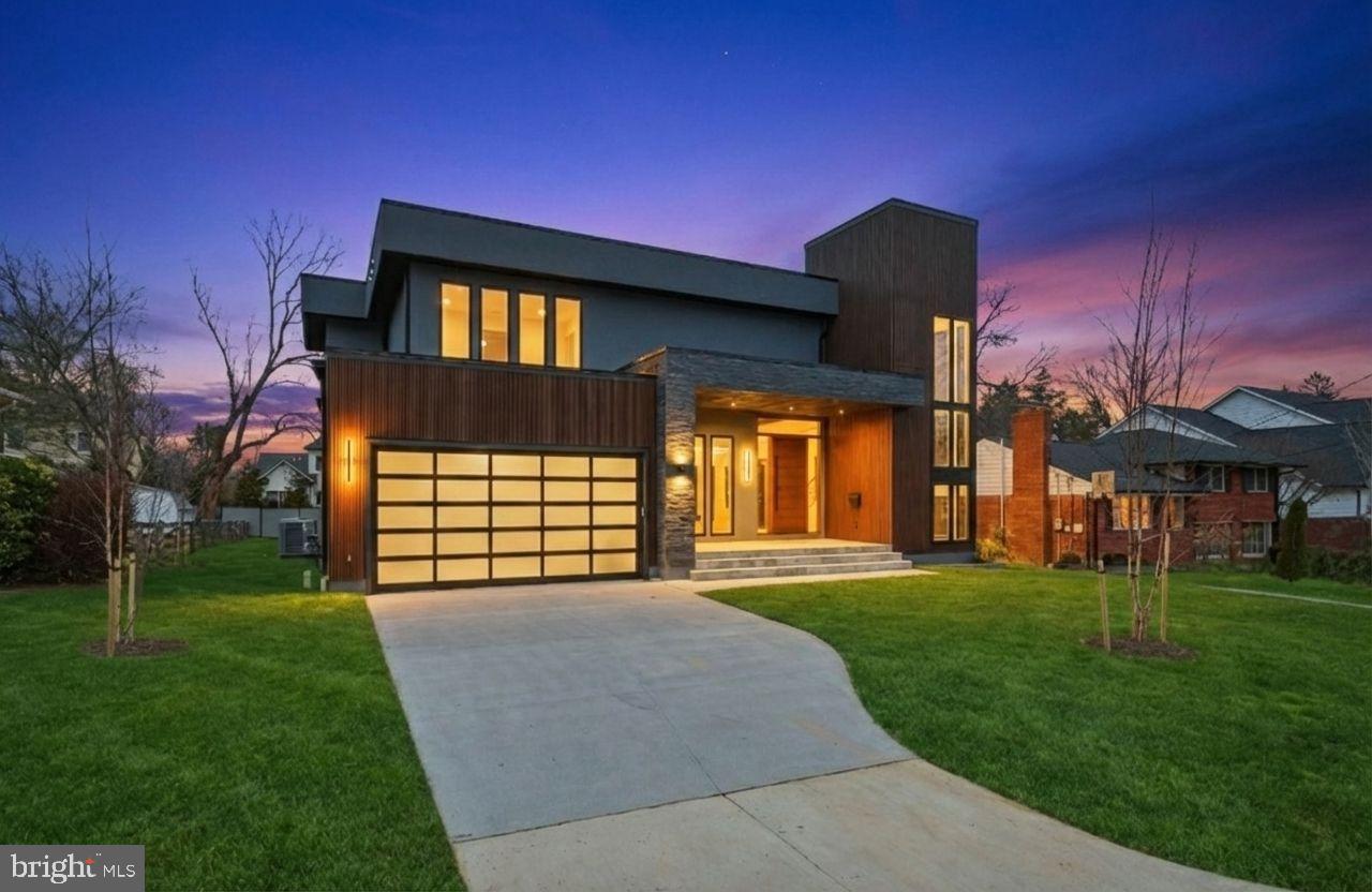 6910 BRIGHT AVE, MCLEAN, Virginia 22101, 6 Bedrooms Bedrooms, 35 Rooms Rooms,6 BathroomsBathrooms,Residential,For sale,6910 BRIGHT AVE,VAFX2282102 MLS # VAFX2282102