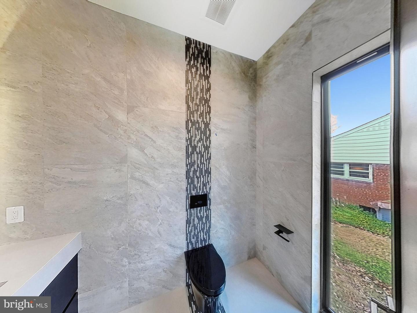 6910 BRIGHT AVE, MCLEAN, Virginia 22101, 6 Bedrooms Bedrooms, 35 Rooms Rooms,6 BathroomsBathrooms,Residential,For sale,6910 BRIGHT AVE,VAFX2282102 MLS # VAFX2282102