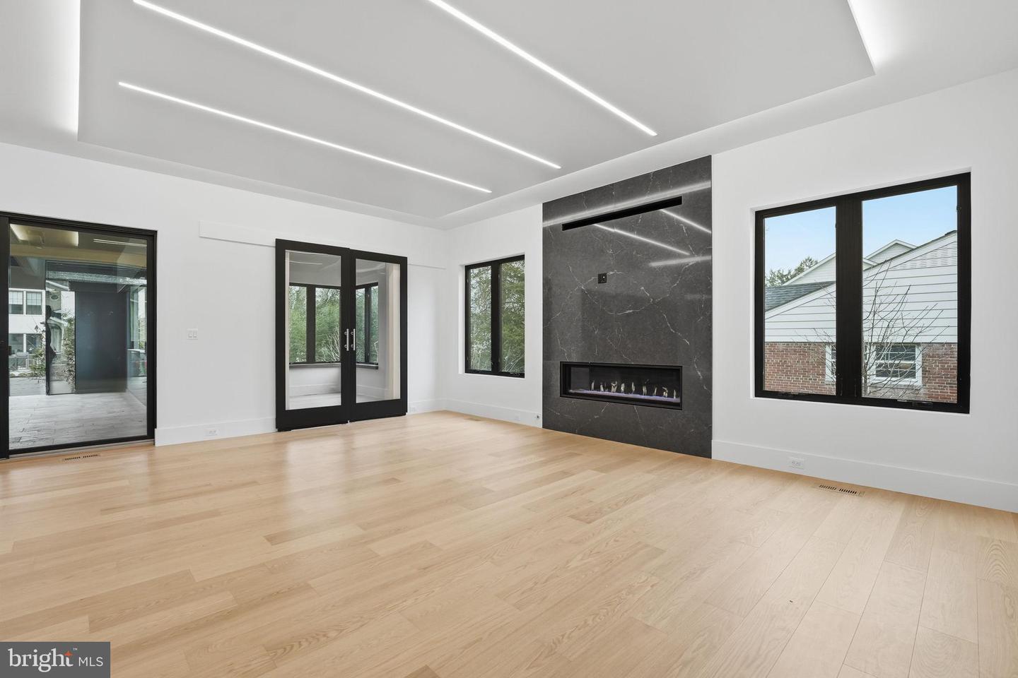 6910 BRIGHT AVE, MCLEAN, Virginia 22101, 6 Bedrooms Bedrooms, 35 Rooms Rooms,6 BathroomsBathrooms,Residential,For sale,6910 BRIGHT AVE,VAFX2282102 MLS # VAFX2282102