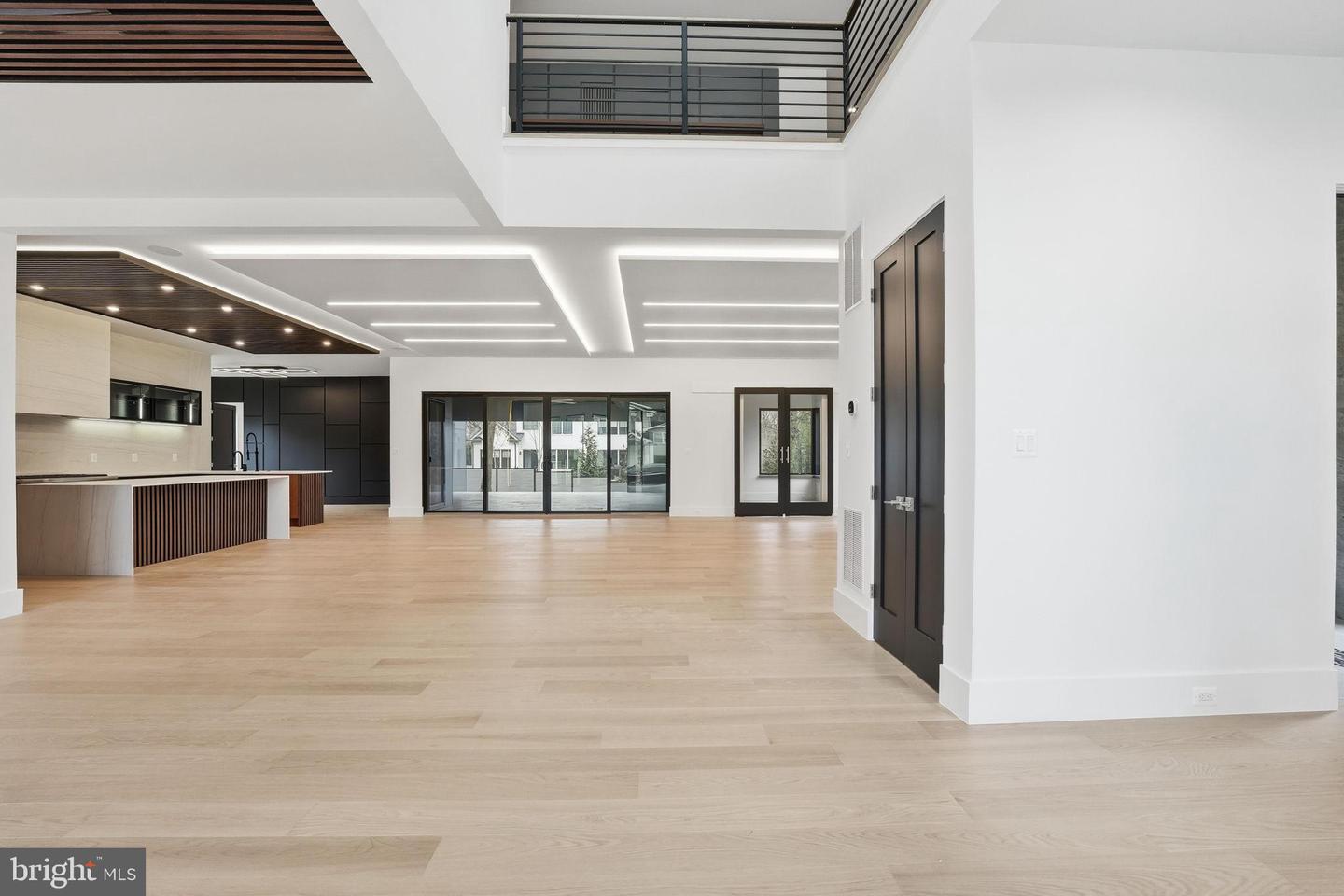 6910 BRIGHT AVE, MCLEAN, Virginia 22101, 6 Bedrooms Bedrooms, 35 Rooms Rooms,6 BathroomsBathrooms,Residential,For sale,6910 BRIGHT AVE,VAFX2282102 MLS # VAFX2282102