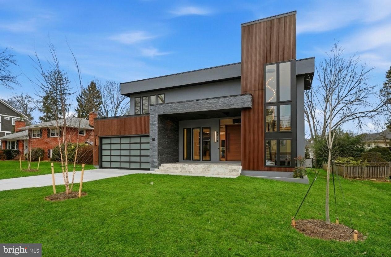 6910 BRIGHT AVE, MCLEAN, Virginia 22101, 6 Bedrooms Bedrooms, 35 Rooms Rooms,6 BathroomsBathrooms,Residential,For sale,6910 BRIGHT AVE,VAFX2282102 MLS # VAFX2282102