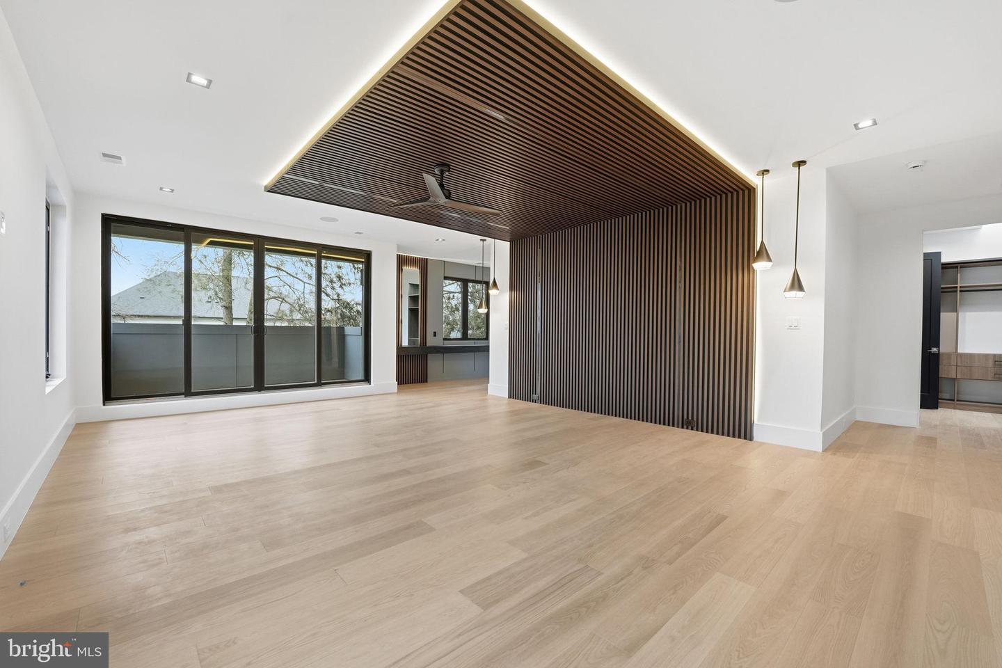 6910 BRIGHT AVE, MCLEAN, Virginia 22101, 6 Bedrooms Bedrooms, 35 Rooms Rooms,6 BathroomsBathrooms,Residential,For sale,6910 BRIGHT AVE,VAFX2282102 MLS # VAFX2282102