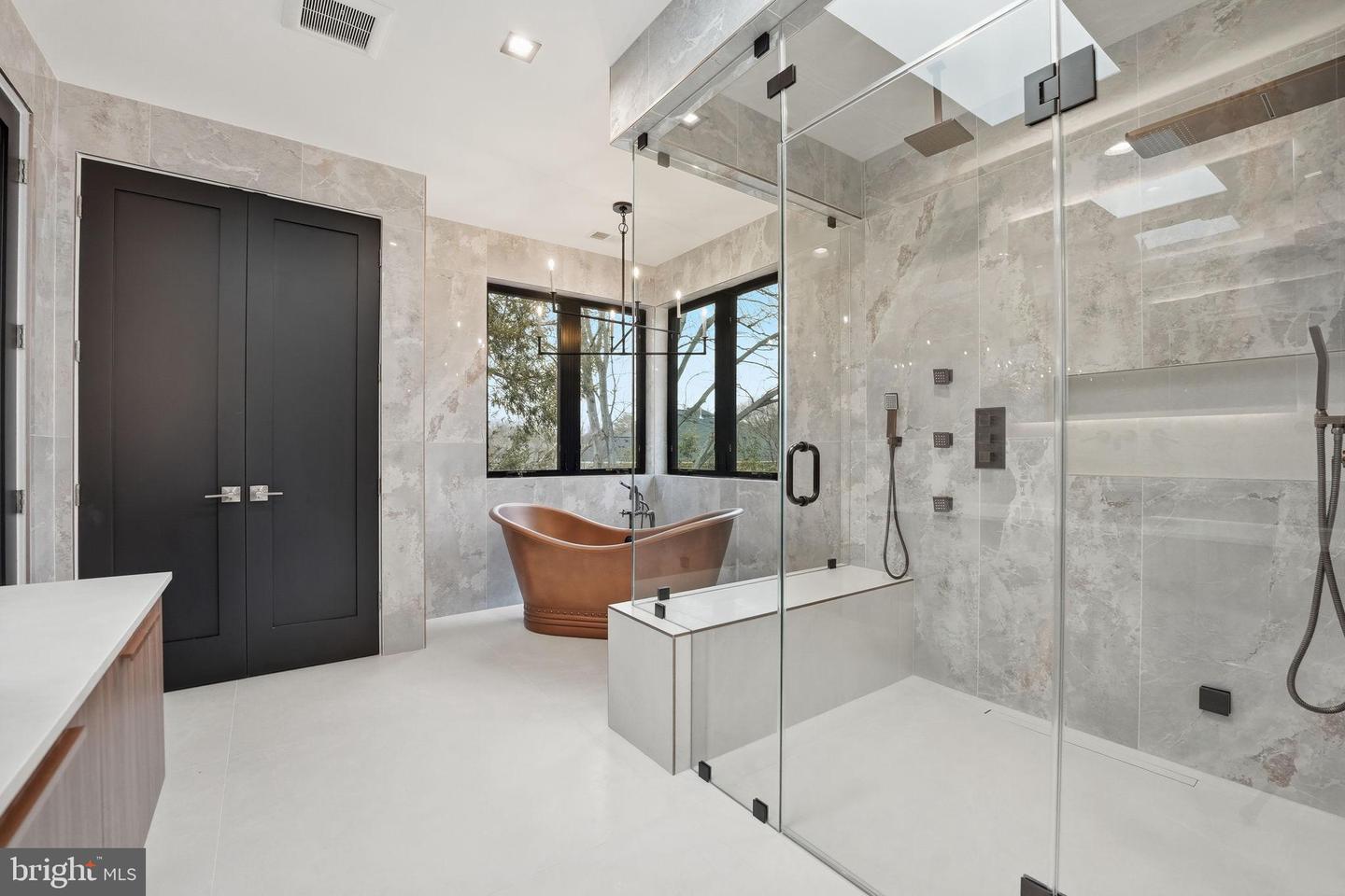 6910 BRIGHT AVE, MCLEAN, Virginia 22101, 6 Bedrooms Bedrooms, 35 Rooms Rooms,6 BathroomsBathrooms,Residential,For sale,6910 BRIGHT AVE,VAFX2282102 MLS # VAFX2282102