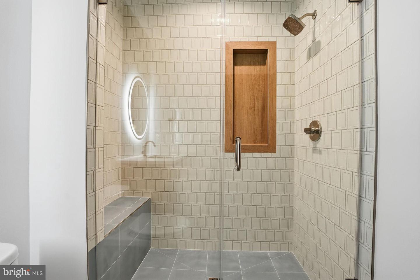 6910 BRIGHT AVE, MCLEAN, Virginia 22101, 6 Bedrooms Bedrooms, 35 Rooms Rooms,6 BathroomsBathrooms,Residential,For sale,6910 BRIGHT AVE,VAFX2282102 MLS # VAFX2282102