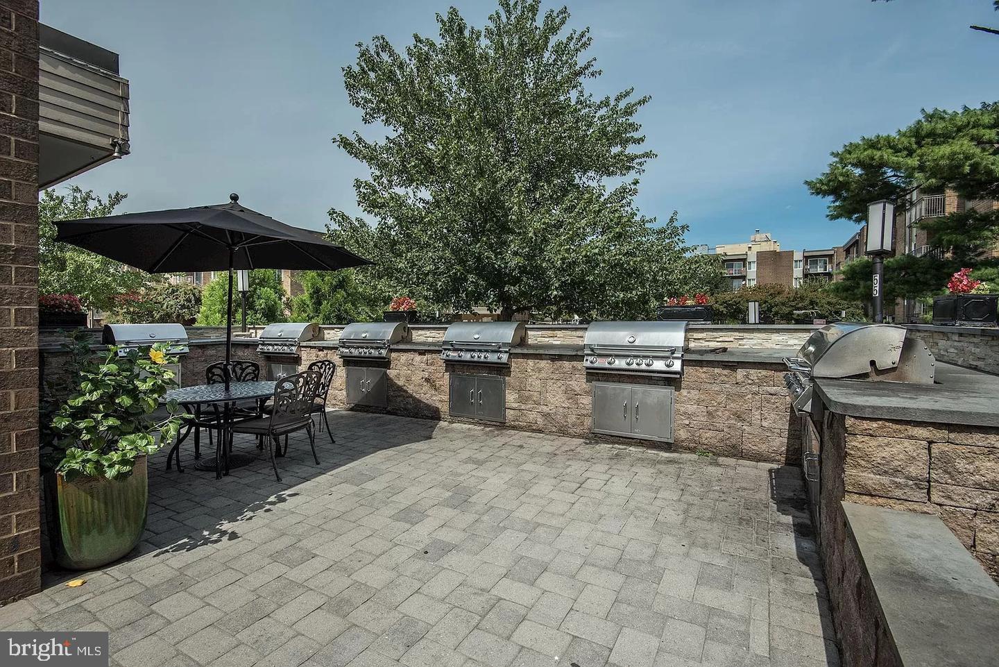 8 S VAN DORN ST #201, ALEXANDRIA, Virginia 22304, 2 Bedrooms Bedrooms, 4 Rooms Rooms,1 BathroomBathrooms,Residential,For sale,8 S VAN DORN ST #201,VAAX2052820 MLS # VAAX2052820