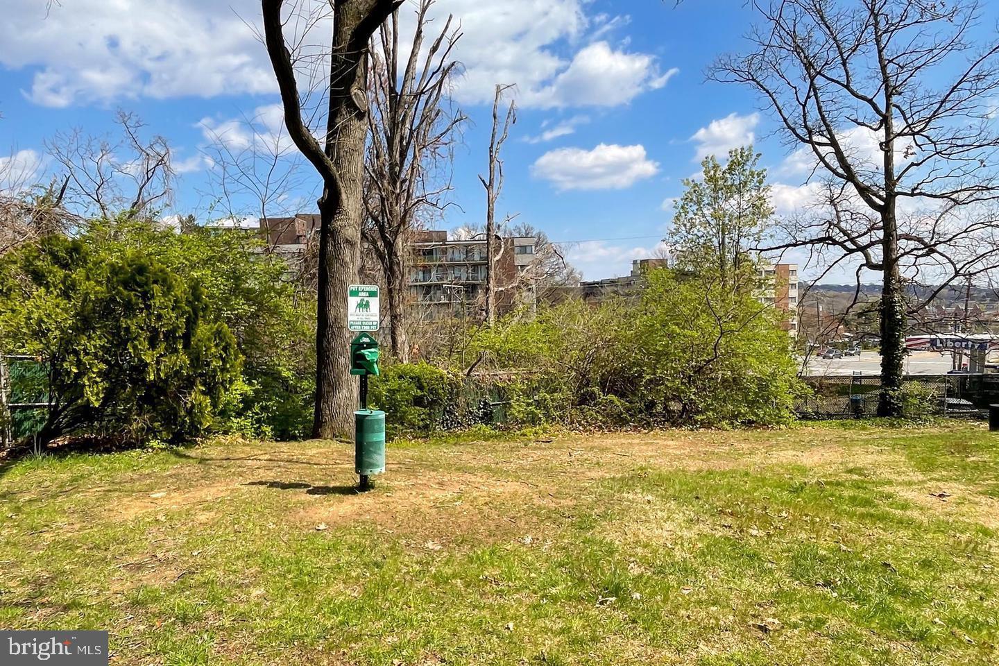 8 S VAN DORN ST #201, ALEXANDRIA, Virginia 22304, 2 Bedrooms Bedrooms, 4 Rooms Rooms,1 BathroomBathrooms,Residential,For sale,8 S VAN DORN ST #201,VAAX2052820 MLS # VAAX2052820