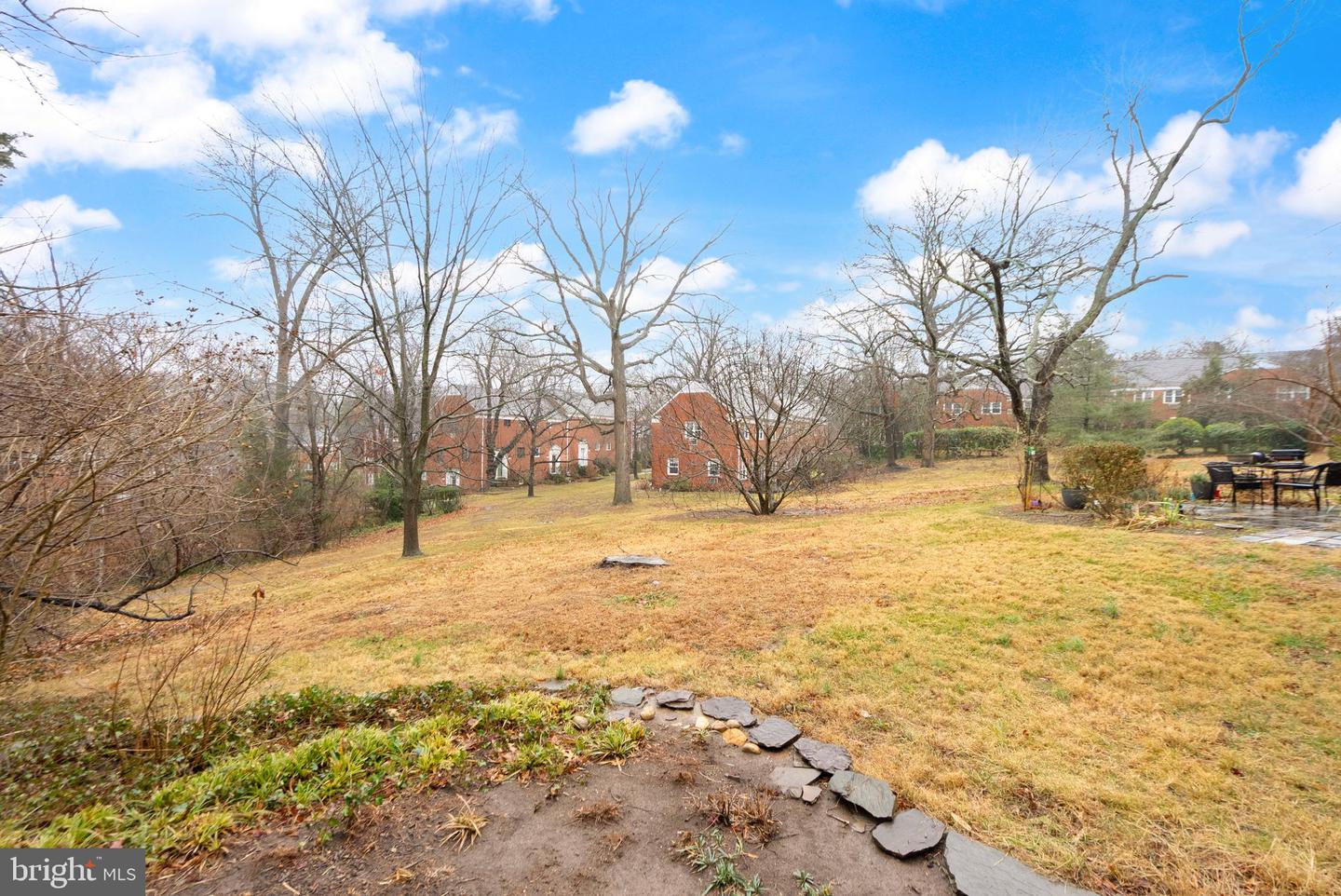 3225 RAVENSWORTH PL, ALEXANDRIA, Virginia 22302, 2 Bedrooms Bedrooms, ,1 BathroomBathrooms,Residential,For sale,3225 RAVENSWORTH PL,VAAX2052936 MLS # VAAX2052936