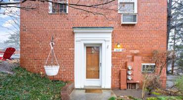 3225 RAVENSWORTH PL, ALEXANDRIA, Virginia 22302, 2 Bedrooms Bedrooms, ,1 BathroomBathrooms,Residential,For sale,3225 RAVENSWORTH PL,VAAX2052936 MLS # VAAX2052936