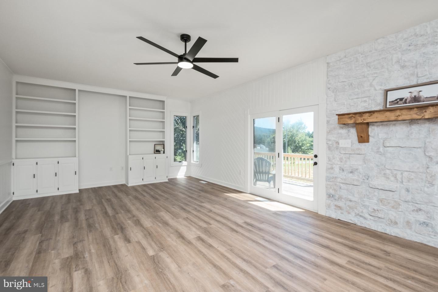 560 MASSANUTTEN VIEW DR, PENN LAIRD, Virginia 22846, 4 Bedrooms Bedrooms, ,2 BathroomsBathrooms,Residential,For sale,560 MASSANUTTEN VIEW DR,VARO2002548 MLS # VARO2002548