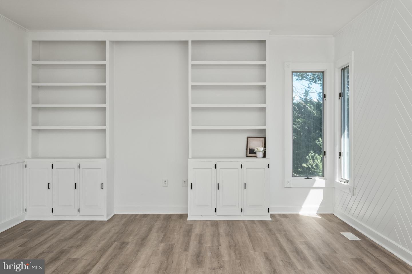 560 MASSANUTTEN VIEW DR, PENN LAIRD, Virginia 22846, 4 Bedrooms Bedrooms, ,2 BathroomsBathrooms,Residential,For sale,560 MASSANUTTEN VIEW DR,VARO2002548 MLS # VARO2002548